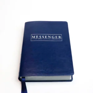 NKJV Messenger Study Bible Sapphire Blue